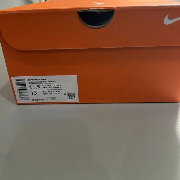 Nike Run Swift 3 Running Shoes Men’s Size 11.5 Black/Metallic Gold DR2695-010 - Picture 7 of 10